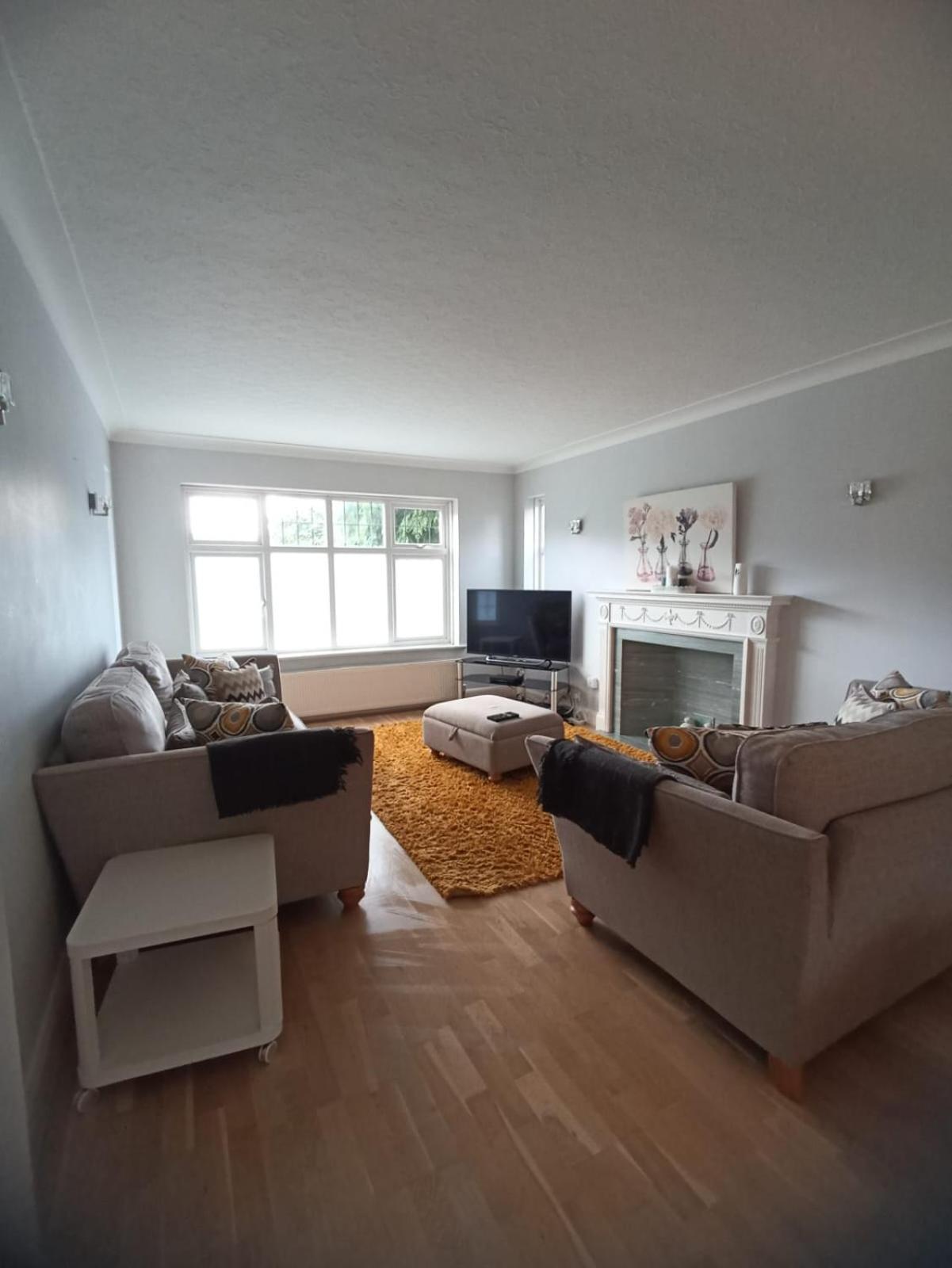 Large Family Home Near Richmond Park 뉴 몰든 외부 사진
